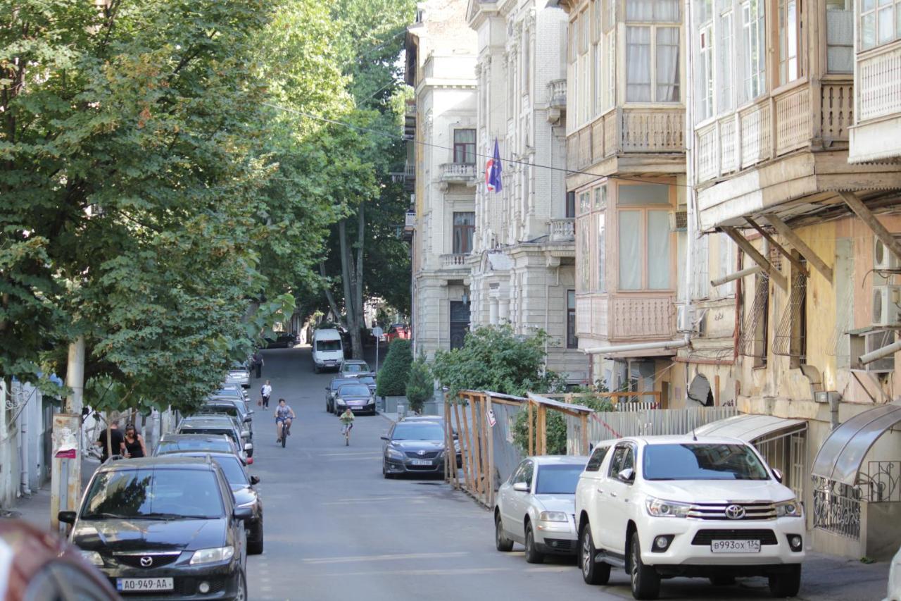 Downtown-Home In The Heart Of Old تبليسي المظهر الخارجي الصورة